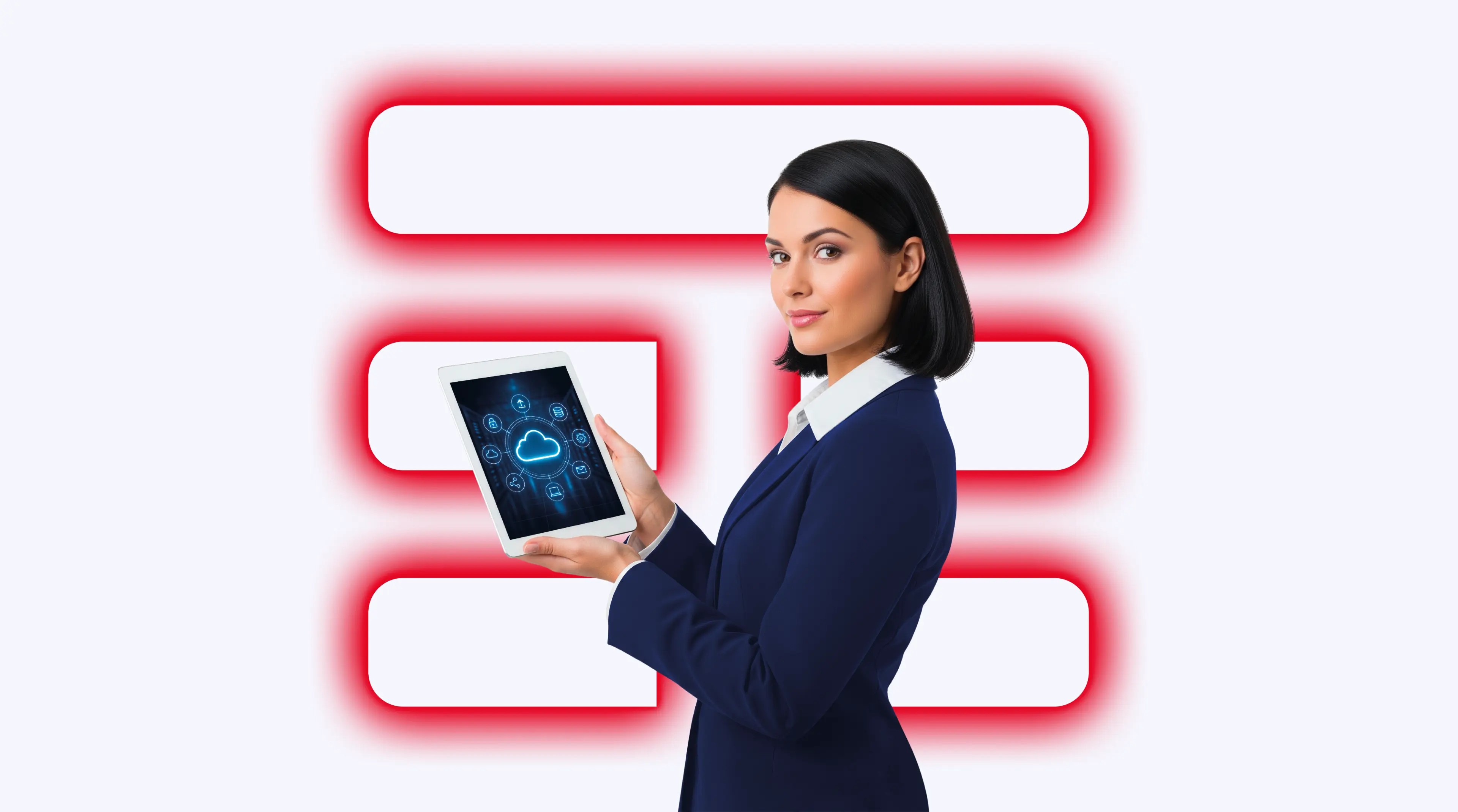 Una donna d'affari tiene in mano un tablet che mostra un'icona di cloud computing.